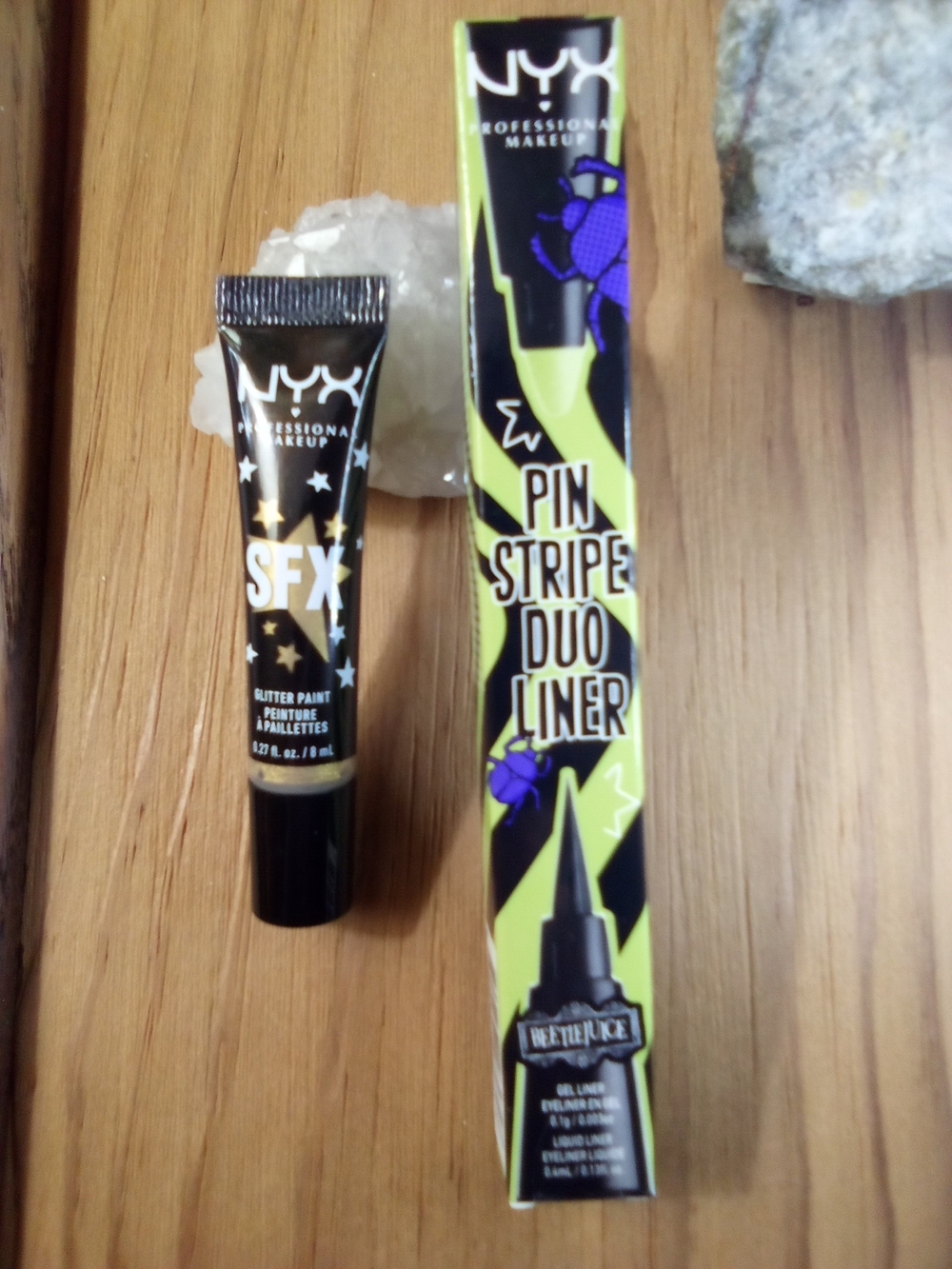 NYX Beetlejuice Pinstripe Duo Liner plus SFX Glitter Paint in Broomstick Baddie